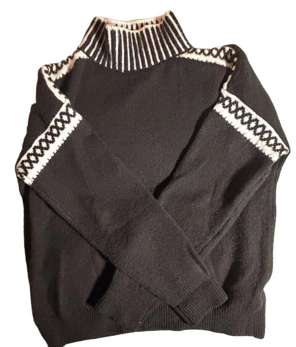 SHEIN Pariaura Women's Casual Mock Neck Sweater with Contrast Patterned Trim